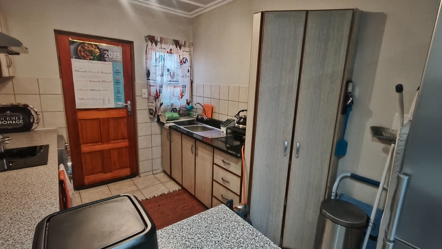 2 Bedroom Property for Sale in Hillside Free State